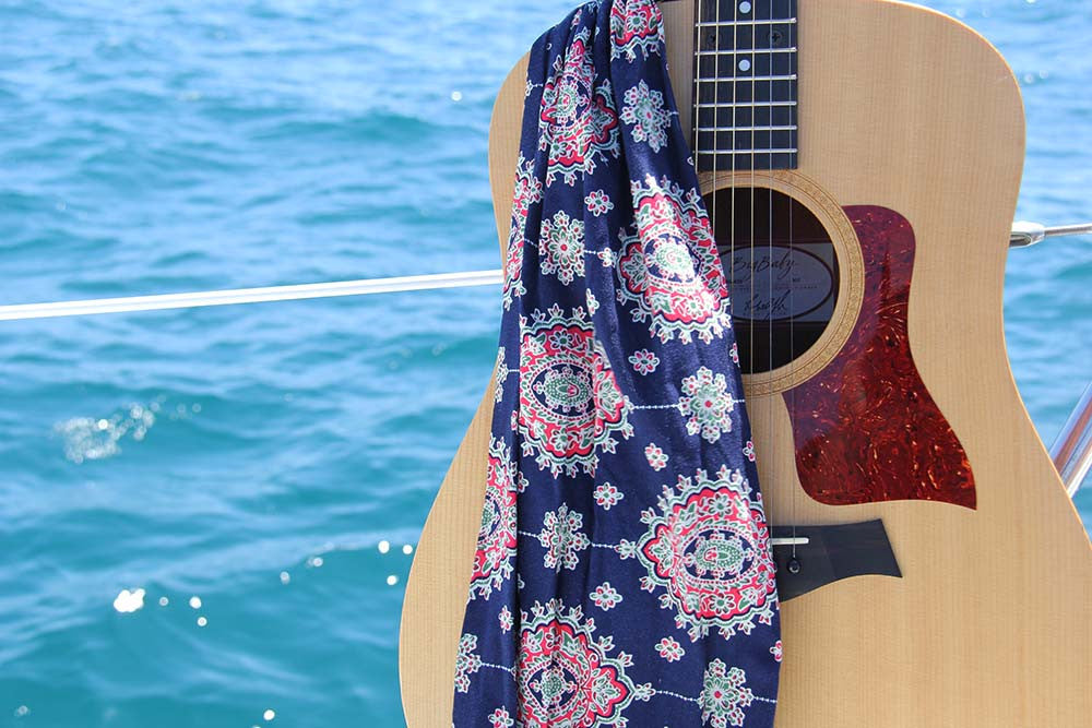 Bluebell Scarf Guitar