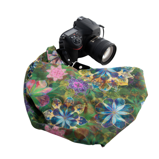 Bellissimo pocket scarf camera strap in Siena